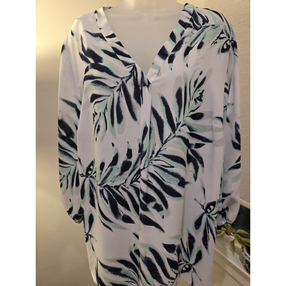 Womens Floral Print‎ Semi Sheer 3/4 Sleeve Tunic V-Neck 1X Whimsy Fairy Resort